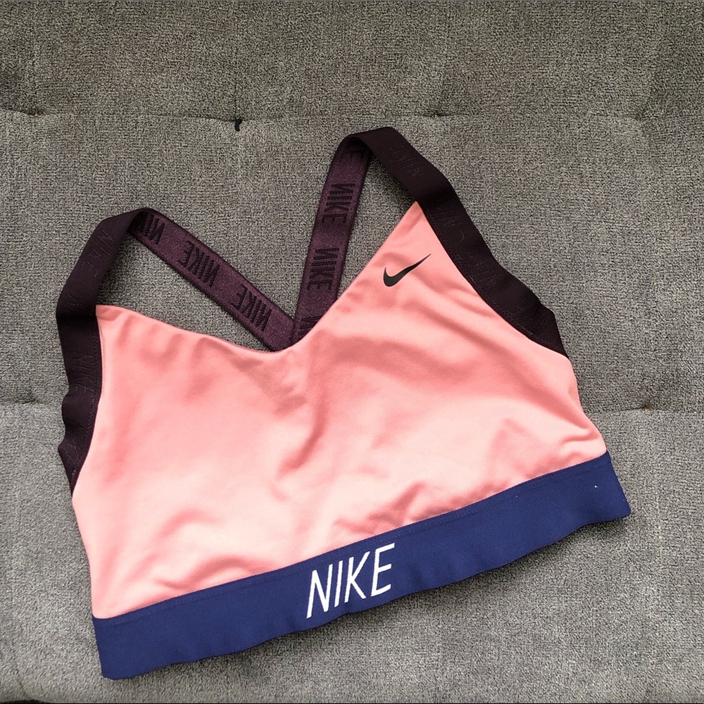 NIKE Woman’s Training Top